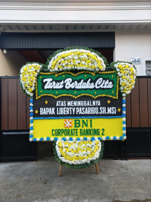 Papan Bunga Duka di Cibaregbeg