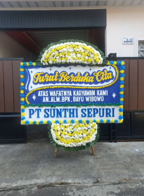 Papan Bunga Duka di Cibaregbeg
