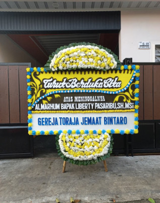 Papan Bunga Duka di Cibaregbeg