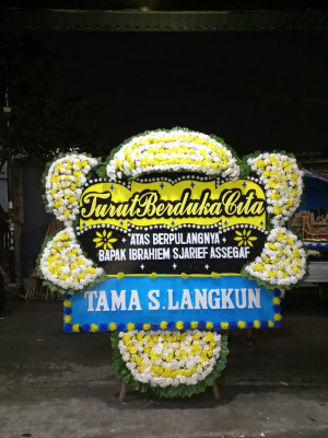 Papan Bunga Duka di Cibaregbeg
