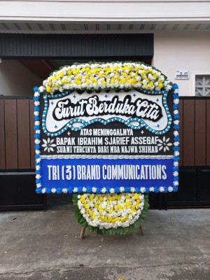 Papan Bunga Duka di Cibaregbeg
